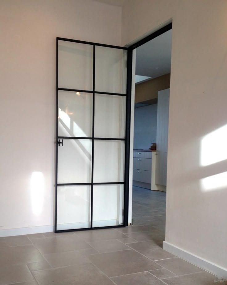 Metal loft vrata – industrijski stil