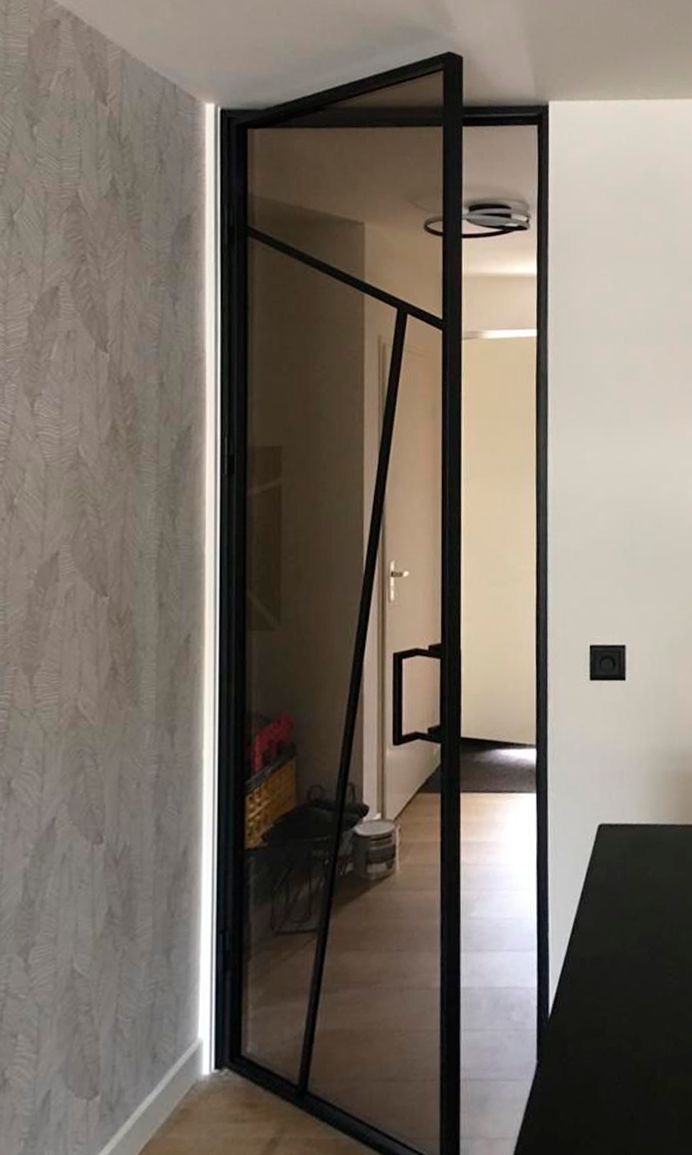 Unutrašnja metalna vrata u loft dizajnu za kancelarije
