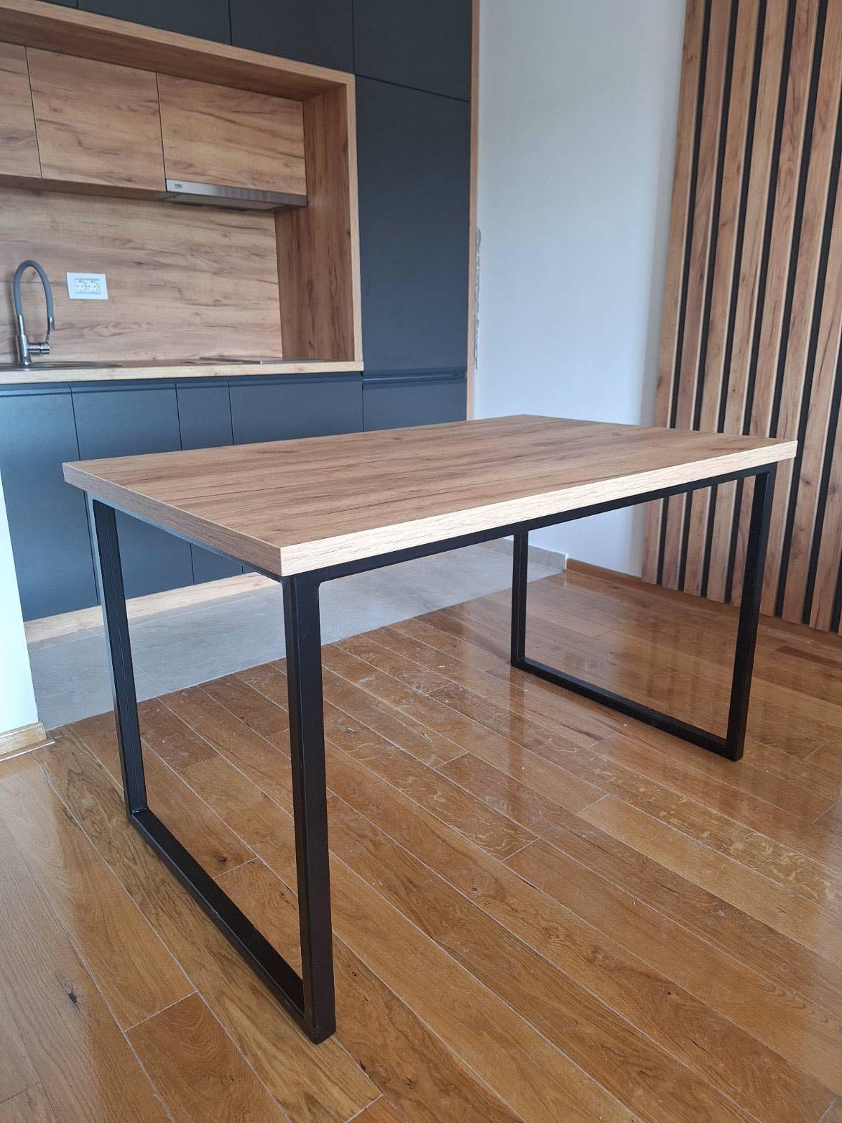 Loft metalne nogare — model 190, plastifikacija u RAL boji po izboru, za kafić
