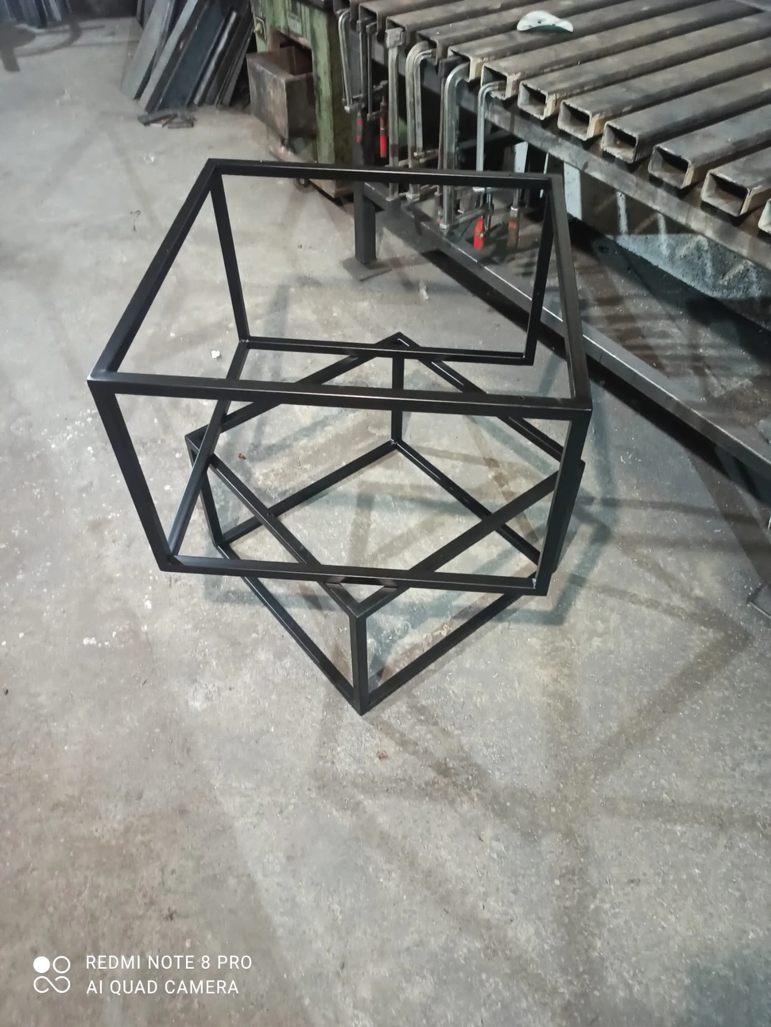 metalne nogare