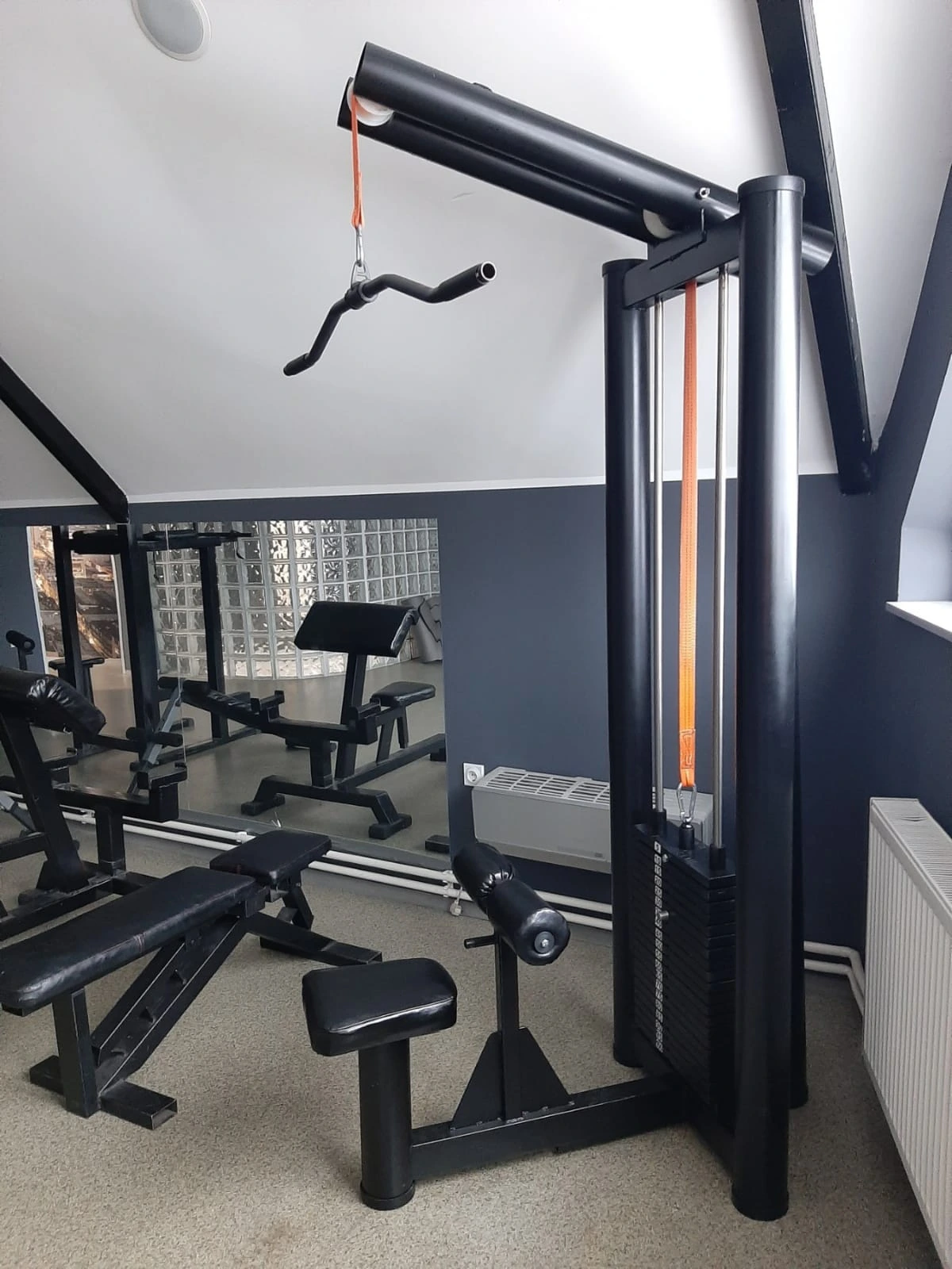 Klupa za stomak i bench klupa